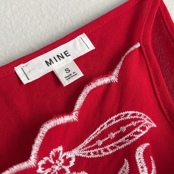Mine red tank top with white embroidery - Picture 4 of 4